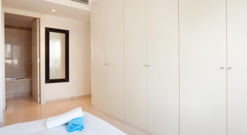 Akira Flats Diagonal Mar Apartments Barcelona Room photo